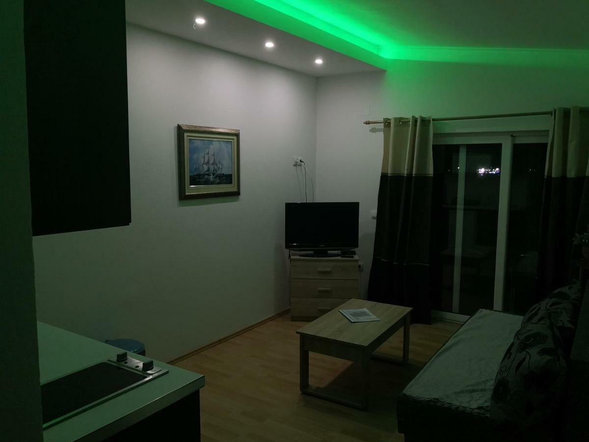 Apartments Montenegrina Улцин Екстериор снимка